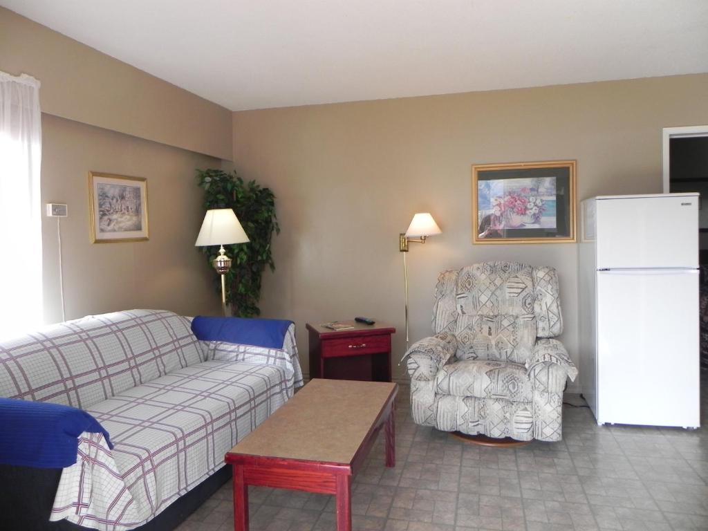 Destiny Beach Resort Osoyoos Quarto foto
