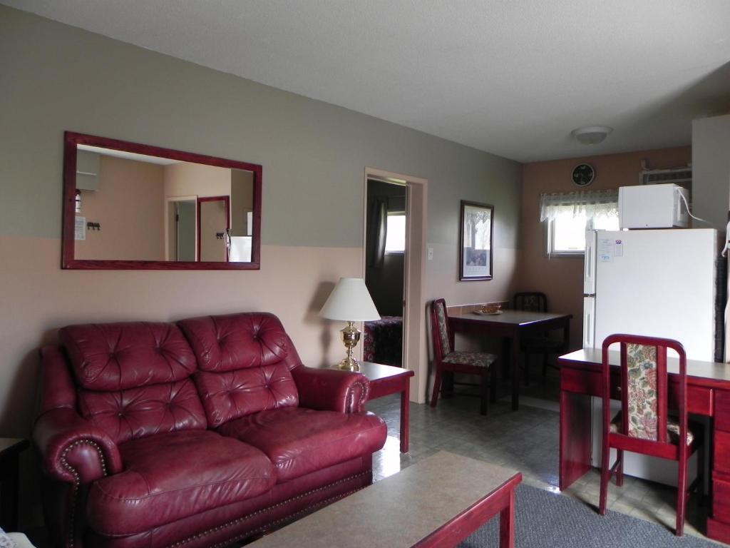 Destiny Beach Resort Osoyoos Quarto foto