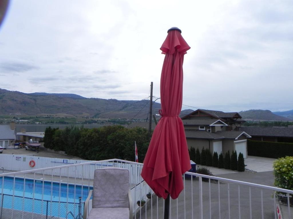 Destiny Beach Resort Osoyoos Quarto foto